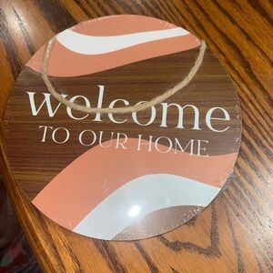 NIP 2 WALL PLAQUES HANG OR SIT ON SHELF. GREAT FIR GUEST ROOMS AND BATHROOMS